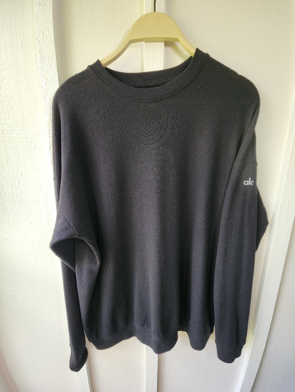 ALO Yoga Black Crewneck Sweater